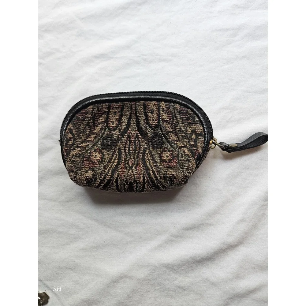 Bueno Coin Purse Wristlet Small Zipper Pouch Fabric‎ Pattern Black Brown